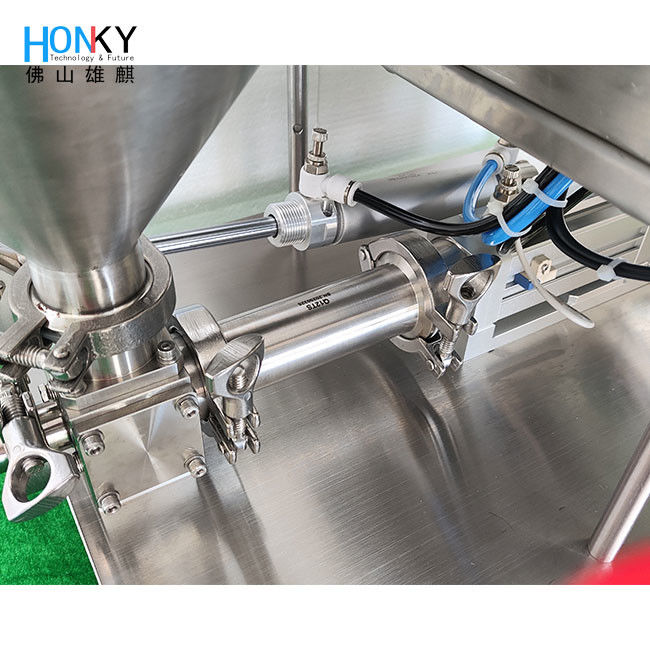 Desktop Conveyor Type Cream Paste Bottle Filling Machine With Q-R Pistom Pump For Small Batch Bottle Filling